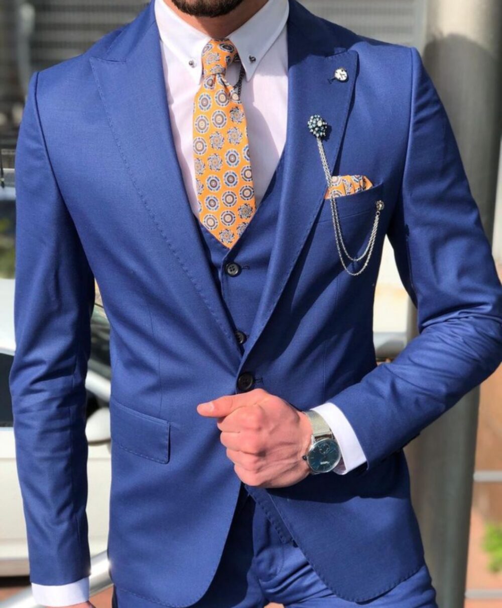 Royal Blue Slim Fit Three-Piece Men’s Suit with Classic Detailing – Custom Tailored Perfection