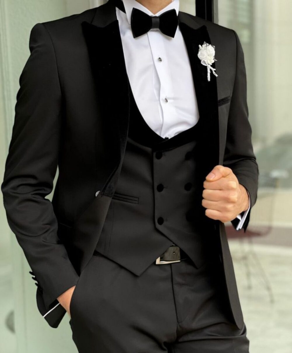 Men’s Classic Black Tuxedo – Premium Three-Piece Suit with Velvet Lapel for Weddings & Events